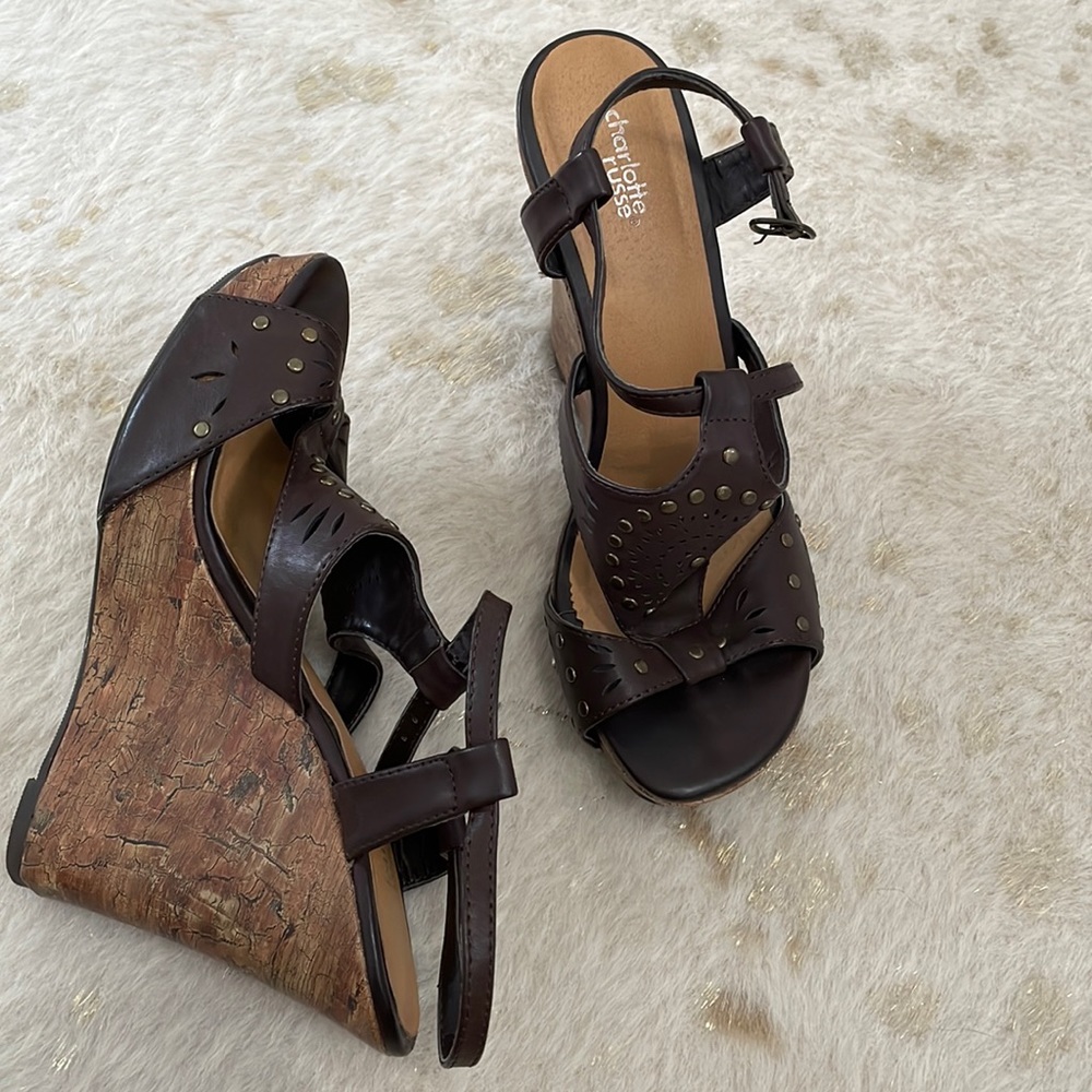 Brown wedges